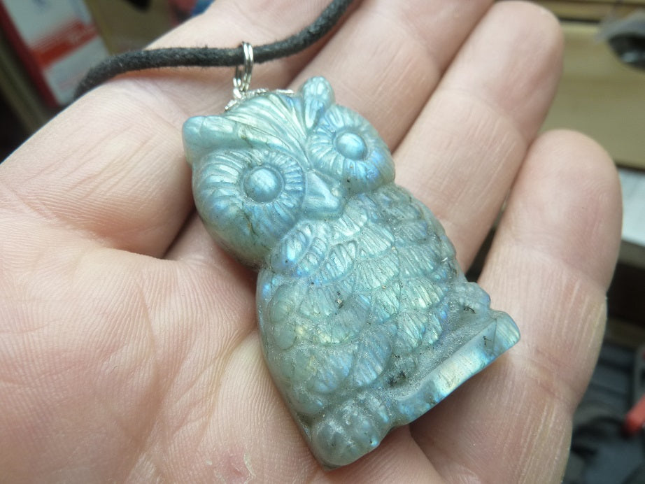 Pendentif chouette Labradorite spécial pour thérapeute 25 gr GGP 1233