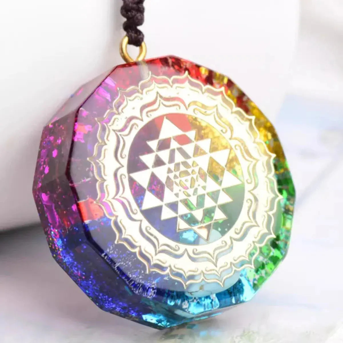 Pendentif Orgonite "Sri Yantra - 7 Chakras MaPierreDeProtection®