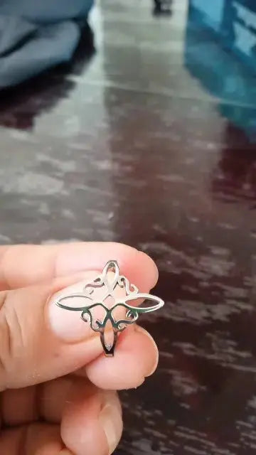 Bague ajustable noeud de sorcière (Wiccan) ref 01