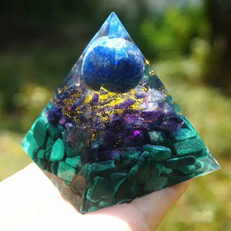 Orgonite « Gaia » pyramid with lapis-lazuli, amethyst, and malachite stones for energy purification and balance