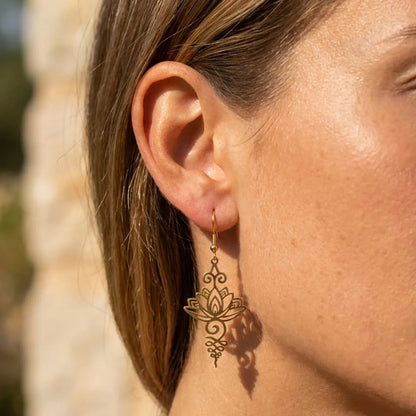 Boucles d'Oreilles Lotus Unalome mapierredeprotection