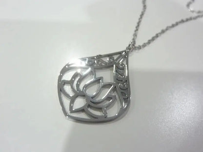 Coller pendentif Fleur de lotus