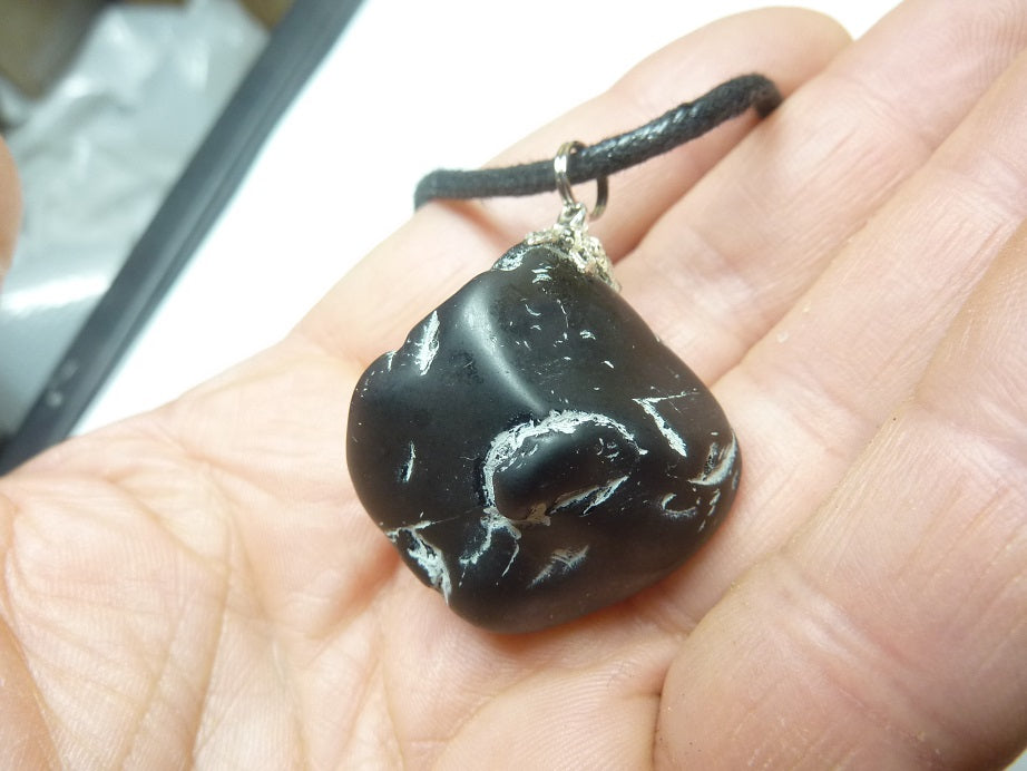 Méga Pendentif Spinelle noir 35,7 gr ultra rare GGP 1401
