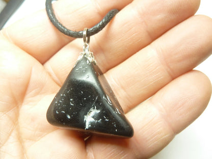 Méga Pendentif Spinelle noir 28 gr ultra rare GGP 1201