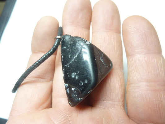 Méga Pendentif Spinelle noir 28 gr ultra rare GGP 1201