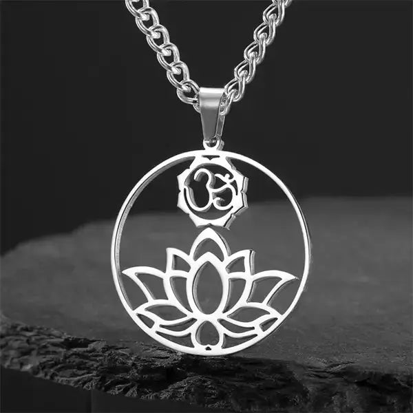 Collier pendentif Fleur de lotus-Om