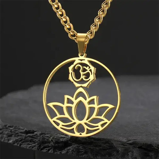 Collier pendentif Fleur de lotus-Om