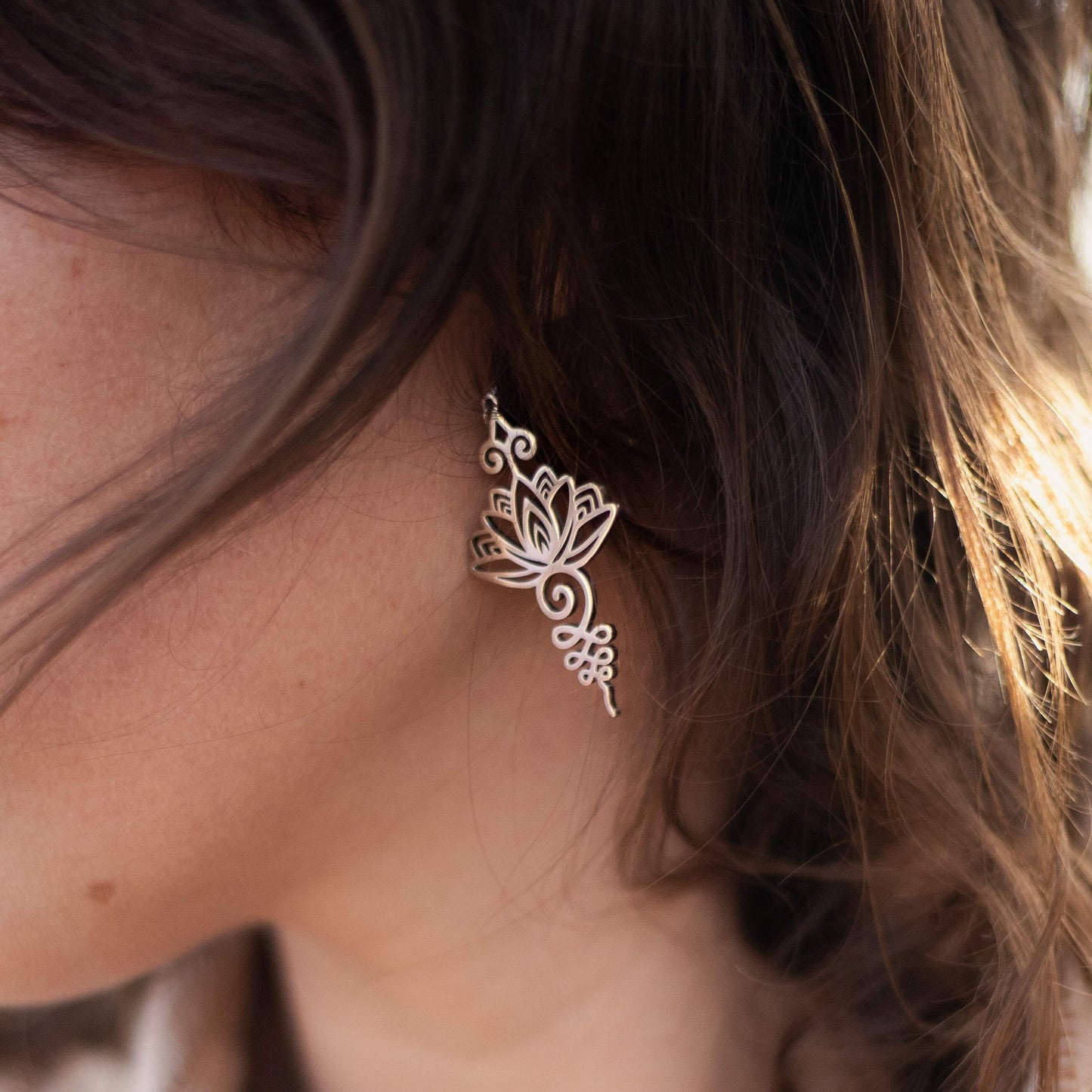Boucles d'Oreilles Lotus Unalome mapierredeprotection