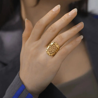 Bague fleur de lotus Om réglable